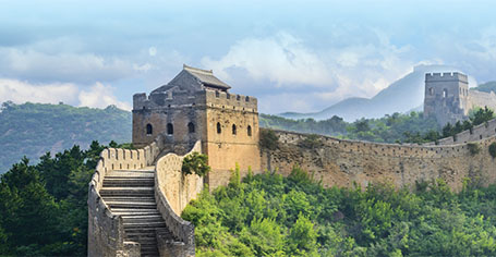 从文莱达鲁萨兰国斯里巴加湾市飞往中国北京，票价547文莱元起*